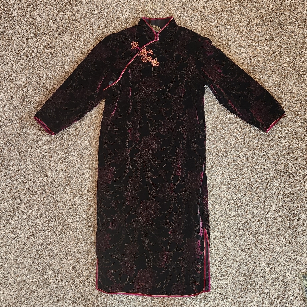 Handmade Purple & Gold Vintage Velvet Cheongsam Qipao